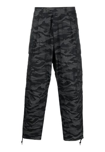 Mackintosh Cargo crop con stampa camouflage - Nero