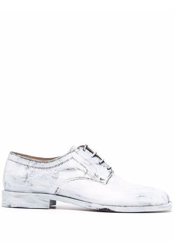 Maison Margiela Tabi painted lace-up shoes - Bianco