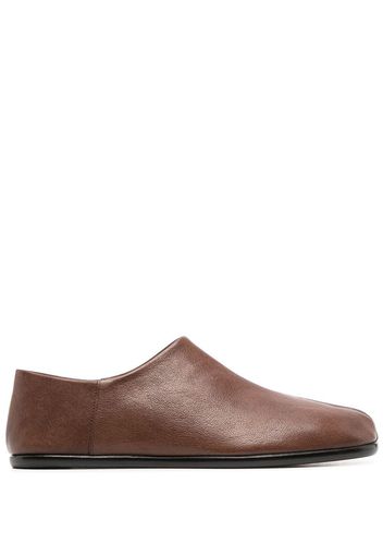 Maison Margiela Tabi leather slip-on loafers - Marrone