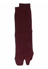 Maison Margiela Tabi-toe ribbed-knit socks - Rosso