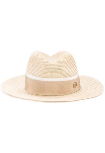 Cappello con nastro gros grain