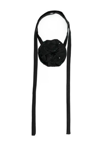 MANURI Choker con applicazione a fiori - Nero