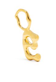 Maria Black Fluent Letter E plated charm - Oro