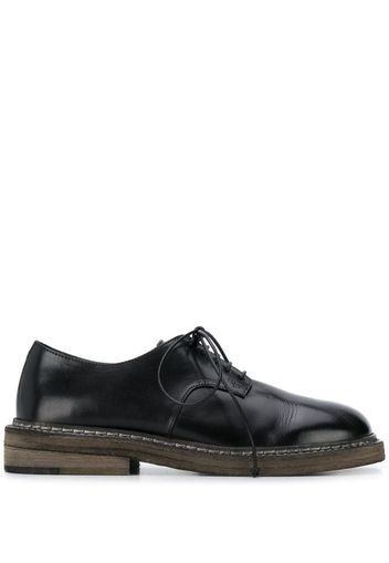 round toe brogues