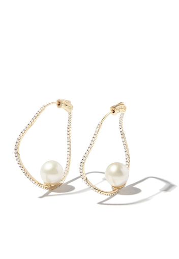 MATEO 14kt yellow gold wave diamond and pearl hoop earrings - Oro