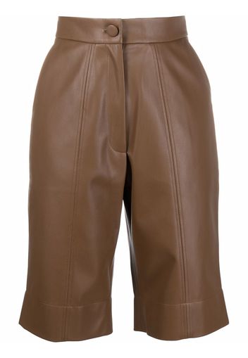 Materiel knee-length faux-leather shorts - Marrone