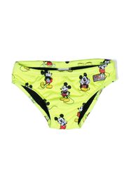 MC2 Saint Barth Kids graphic-print swim trunks - Giallo