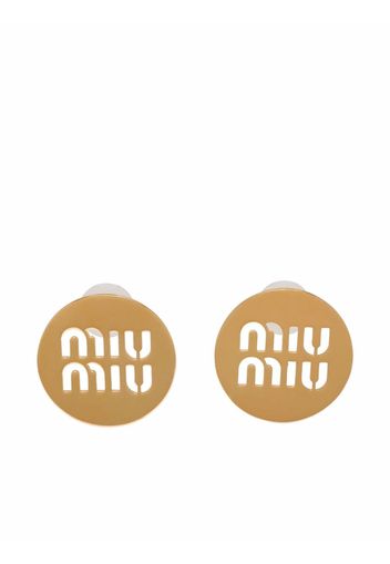 Miu Miu Orecchini Miu con logo - Oro
