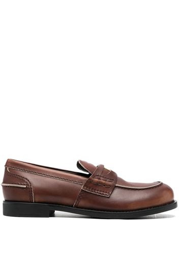 Miu Miu logo-embossed penny loafers - Marrone