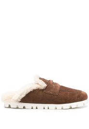 Miu Miu Slippers con logo goffrato - Marrone