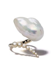 14kt yellow gold curved diamond and pearl ring