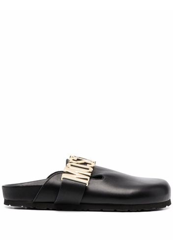 Moschino Mules con placca logo - Nero