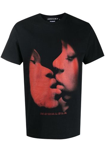 Kiss Me photographic print T-shirt