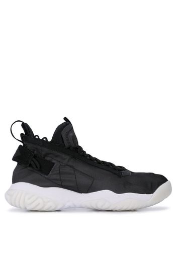 Sneakers alte Jordan Proto-React