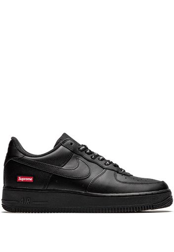 x Supreme Air Force 1 sneakers