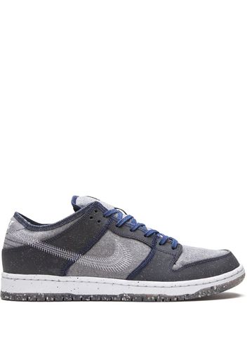 SB Dunk Low sneakers