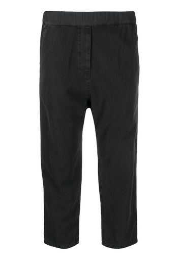 cropped-leg trousers