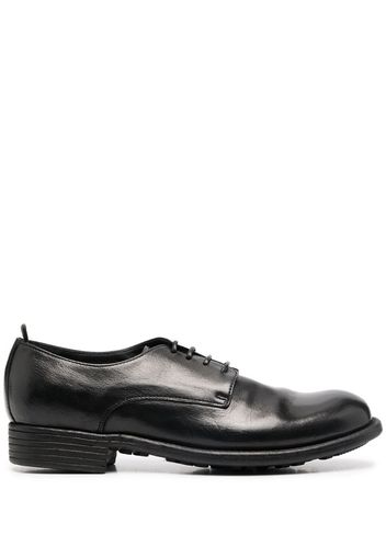 lace-up oxford shoes