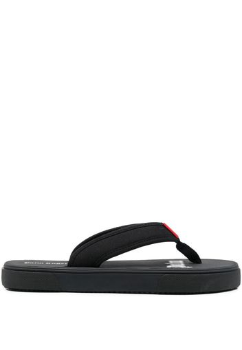 Palm Angels logo-tag flip flops - Nero