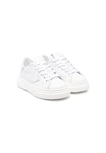 Philippe Model Kids embossed-logo patch leather sneakers - Bianco