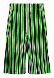 Homme Plissé Issey Miyake Shorts sportivi a righe plissé - Verde