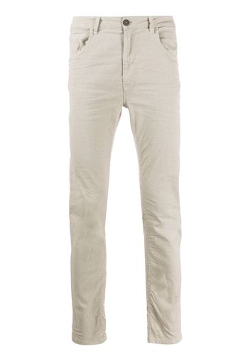 Pantaloni slim