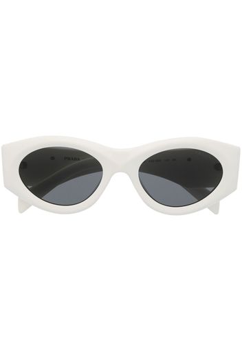 Prada Eyewear Occhiali da sole con placca logo - Bianco