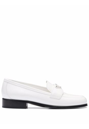 Prada logo-plaque leather loafers - Bianco