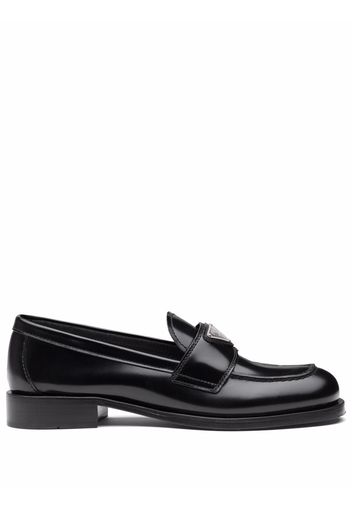 Prada triangle logo loafers - Nero