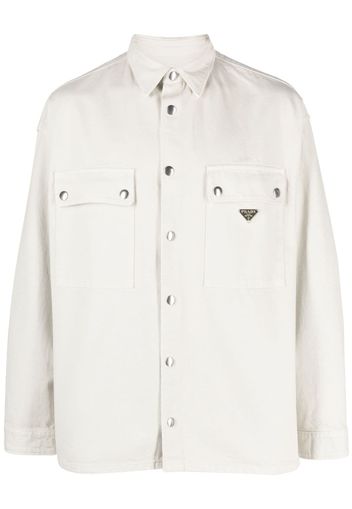 Prada logo-plaque press-stud shirt - Toni neutri