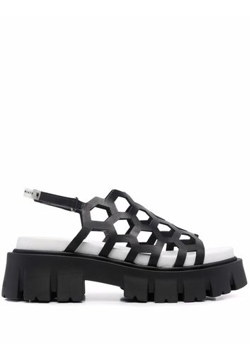 Premiata Sandali con dettaglio cut-out - Nero