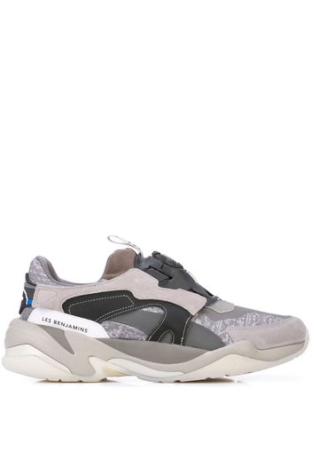 PUMA 37003901 grey