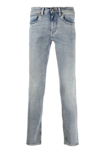 mid-rise skinny jeans