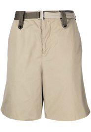 sacai belted-waist bermuda shorts - Verde