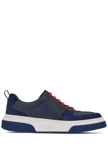 Salvatore Ferragamo Sneakers con logo caratteristico Gancini - Blu