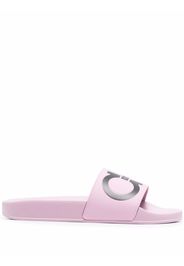 Salvatore Ferragamo Sandali slides con stampa Gancini - Rosa