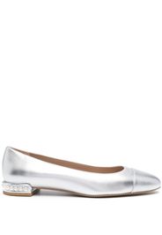 Stuart Weitzman pearl-detail leather ballerina shoes - Argento