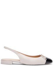 Stuart Weitzman Sleek Bow Slingback ballerina shoes - Bianco