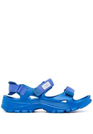 Suicoke Sandali WAKE con strappi - Blu