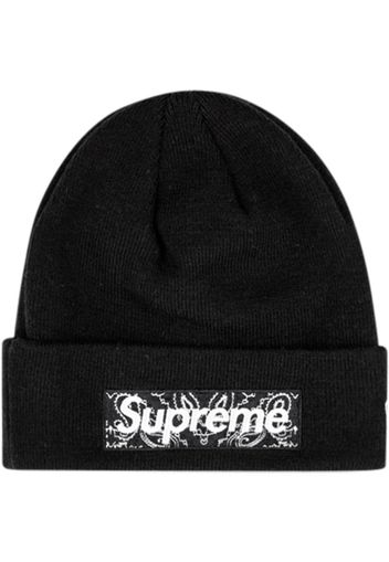 x New Era logo beanie