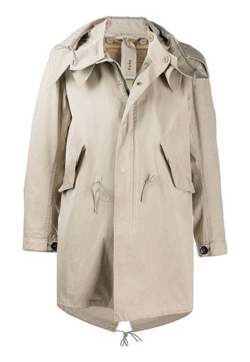 toggle-fastening coat