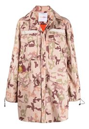 The Attico camouflage-print parka - Toni neutri