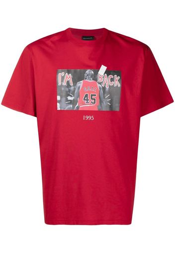 Throwback. T-shirt I'm Back basketball con stampa - Rosso