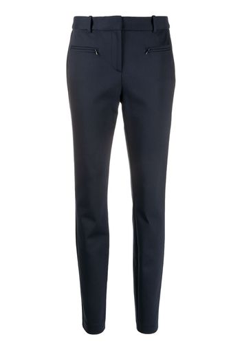 Pantaloni slim