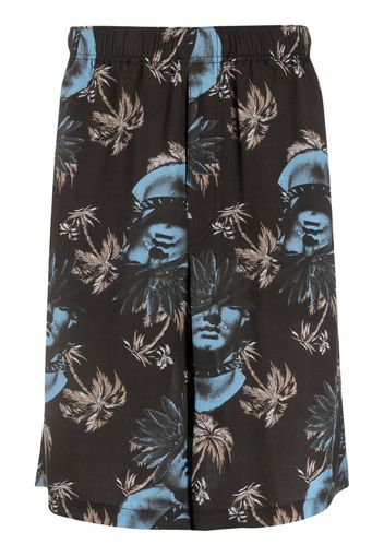 UNDERCOVER rose-print Bermuda shorts - Nero