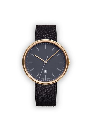 M38 date watch