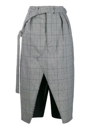 front slit skirt