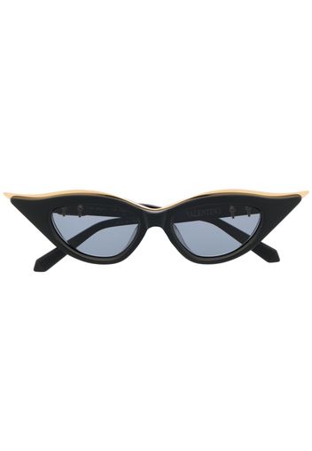 Valentino Eyewear cat-eye tinted sunglasses - Nero