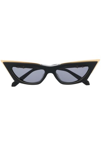 Valentino Eyewear cat-eye tinted sunglasses - Nero