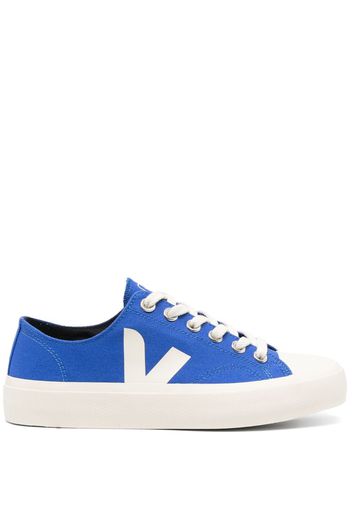 VEJA logo-patch low-top sneakers - Blu